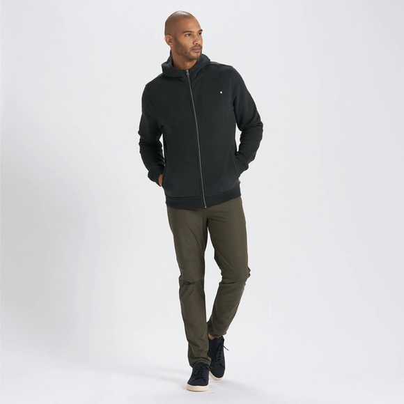 NWT Vuori Seaside Hoodie In Black - Picture 1 of 7